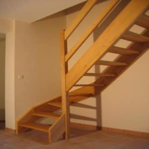 05-04 Escalier 1/4 tournant rampe a lisse