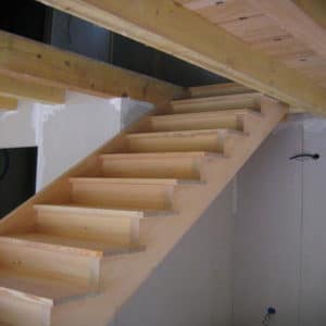 04-05 Escalier droit sur crémaillère