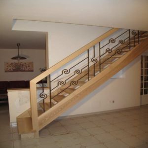 09-19 Escalier droit