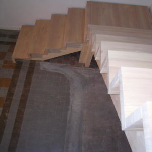 04-03 Escalier 1/4 tournant avec palier et contre marche