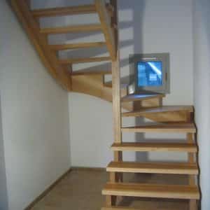 09-03 Escalier 2/4 tournant rampe sur rampe avec crémaillére.