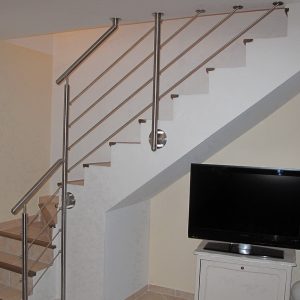 11-05 Rampe et garde corps en tube inox sur escalier béton