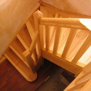 06-05 Escalier 1/4 tournant  avec contre marche